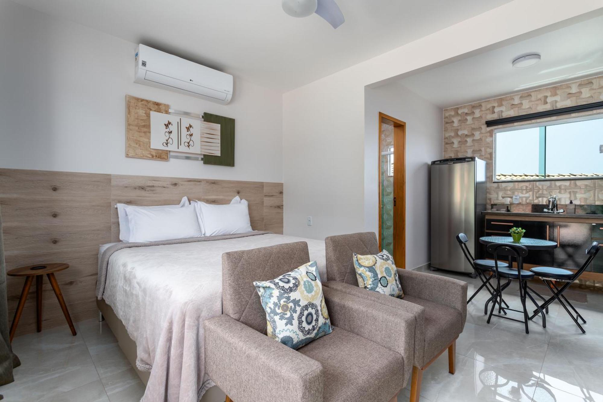 Apartamento Novo- Com Varanda Espaçosa- Cama Queen Wi-fi -sky - 5 Minutos De Carro Da - Itaipuaçu Maricá